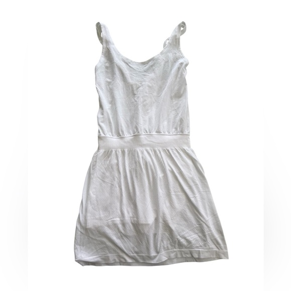 New Lululemon Flex on court dress - Picture 5 of 6